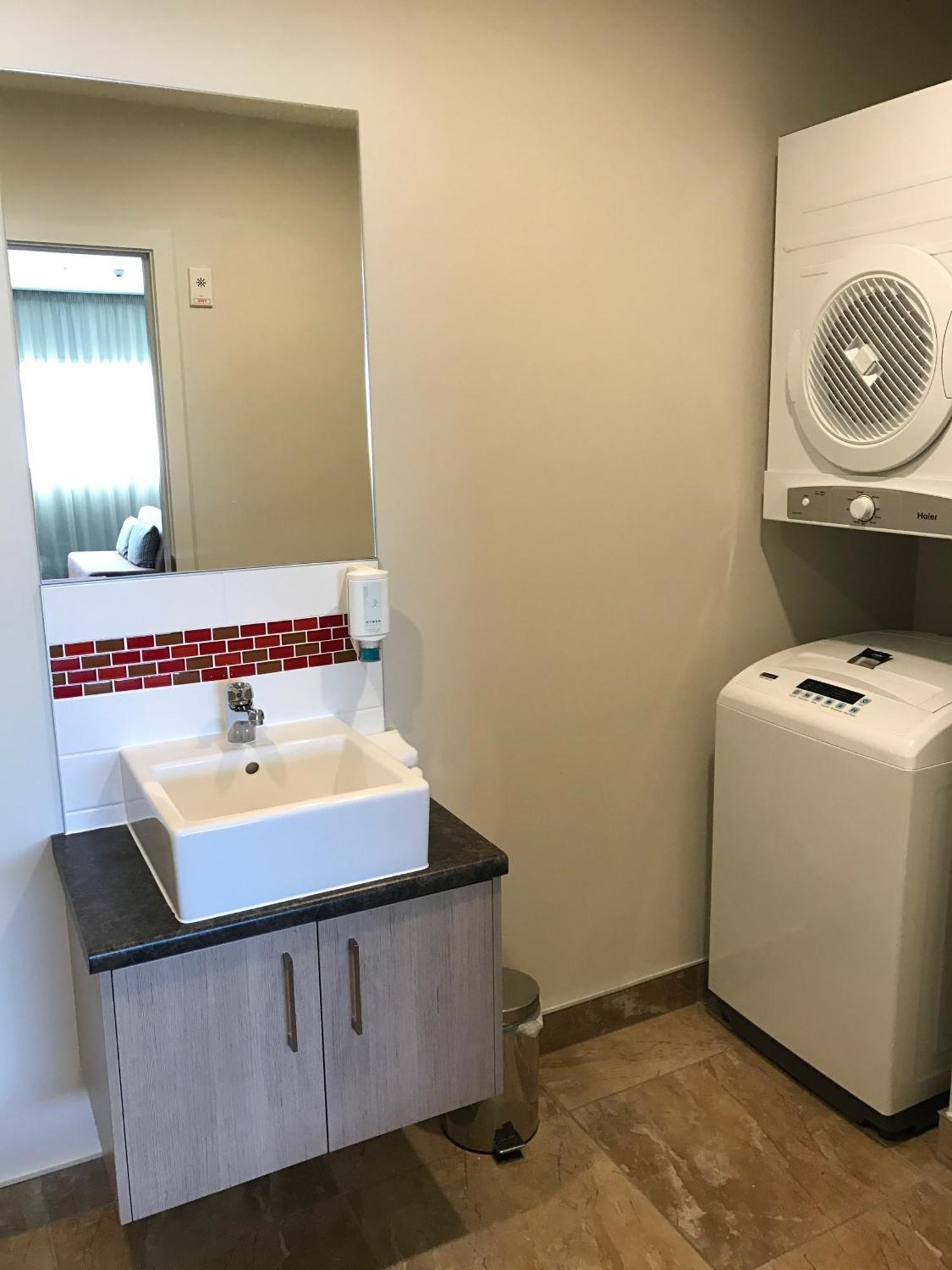 Ramada Suites By Wyndham Christchurch City Ngoại thất bức ảnh